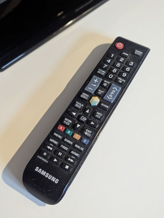 Samsung UE32EH5300 SmartTV/FullHD/100Hz/USB/3xHDMI/DVB-T/C