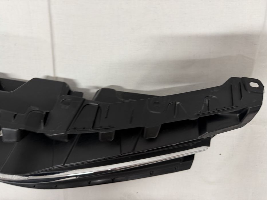 Grill Atrapa Maskownica Toyota YARIS III 11-14r. CHROM