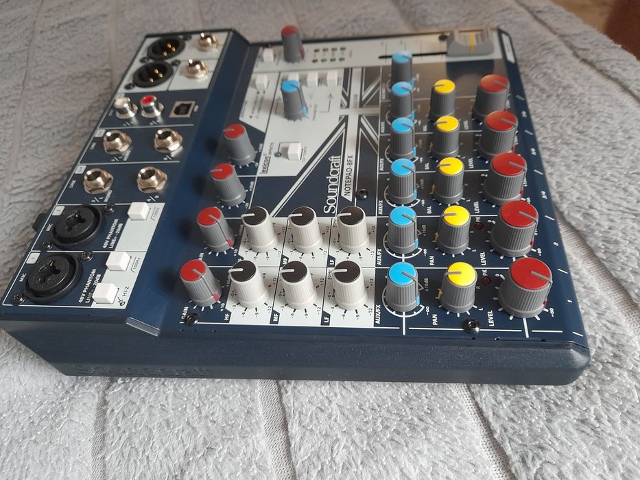 Soundcraft notepad 8fx