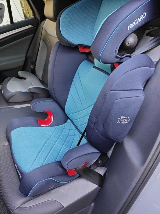 Дитяче автокрісло Recaro Monza Nova 2 Xenon Blue, група 2/3 (15-36 кг), стан відмінний