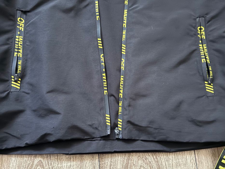 Kurtka jesienna przejściowa Off-White Logo – rozm. S