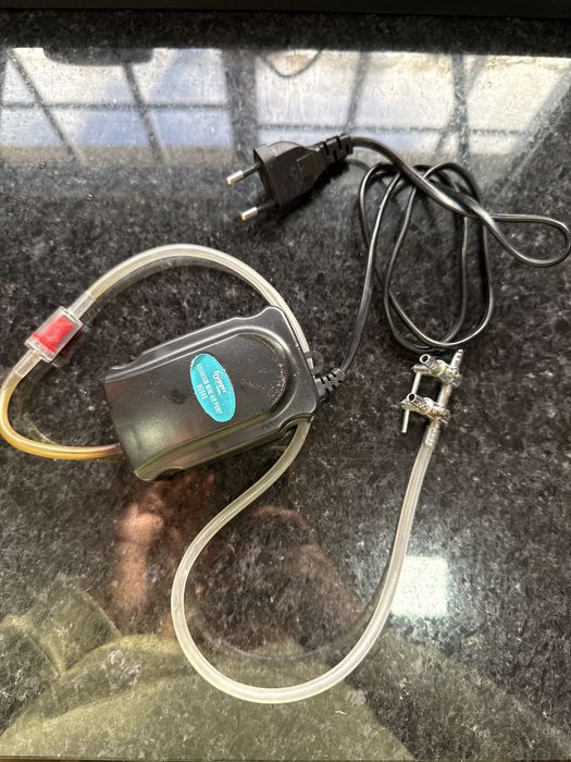 Vendo aquário 39L e material