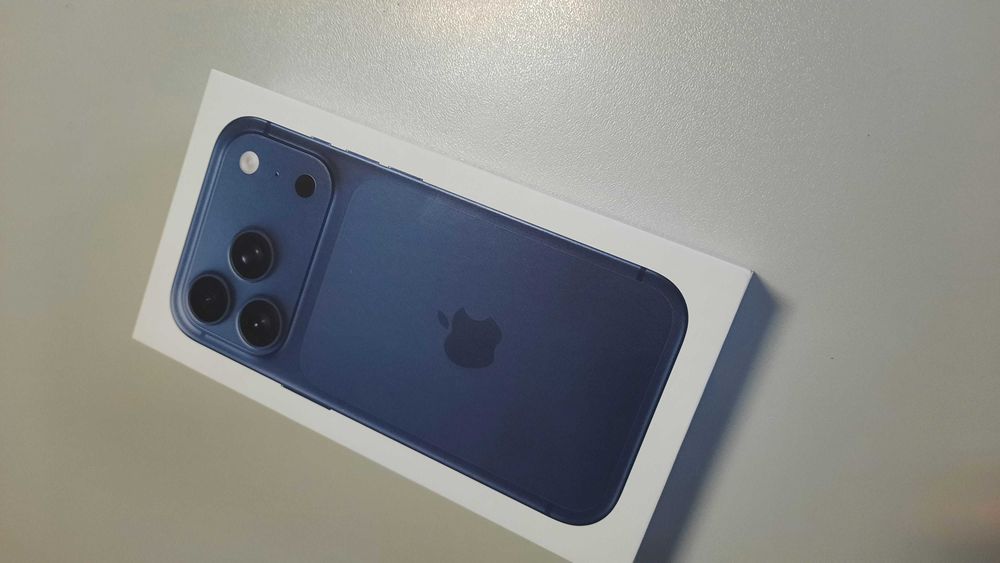 Telefon Apple iPhone 17 Pro 256GB Głębinowy Błękit NOWY