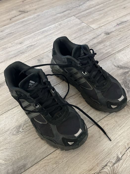 Buty Adidas response cl tr