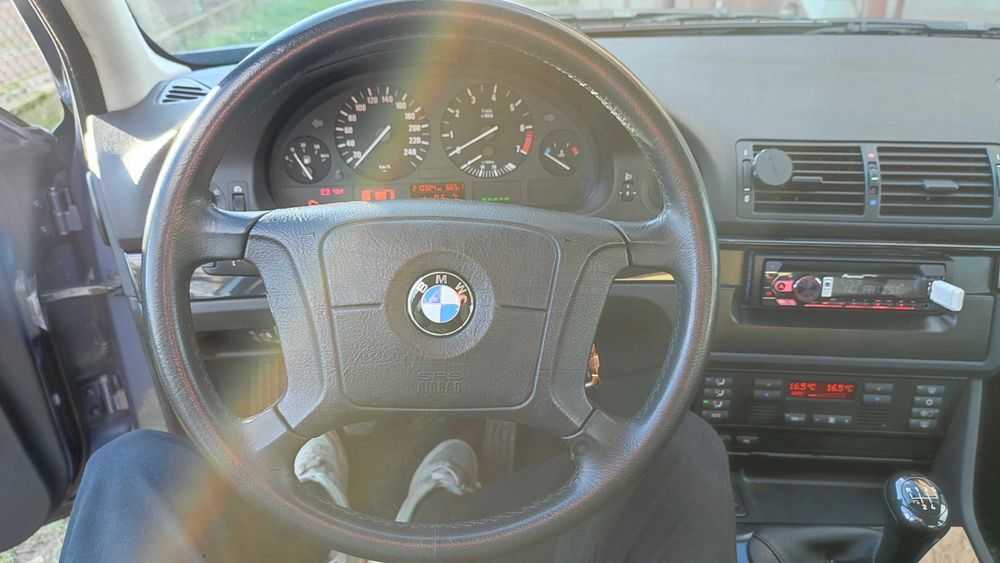 BMW 520i e39 2001
