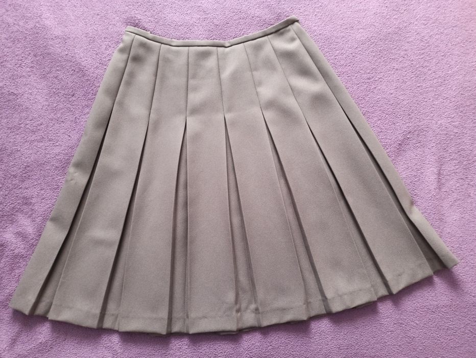 Sprzedam spódnice r. 40