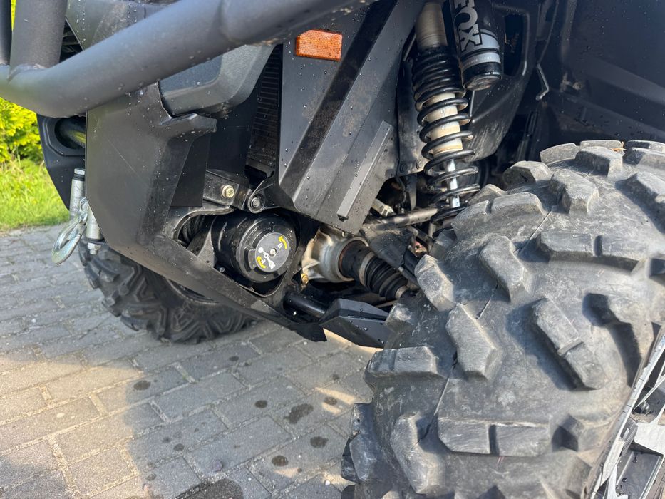 Qlad Can-am  Outlander 1000 Rok 2023