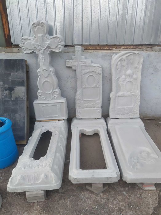 Продам пам'ятник з бетону
