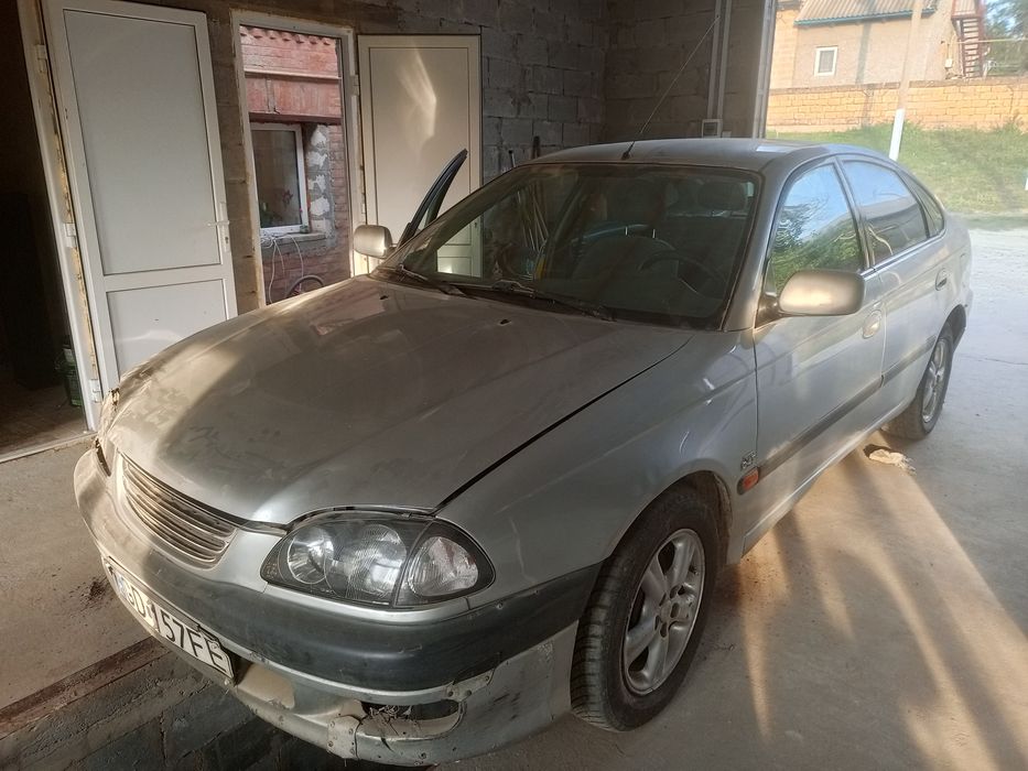 Toyota Avensis T22 Liftback d4d
