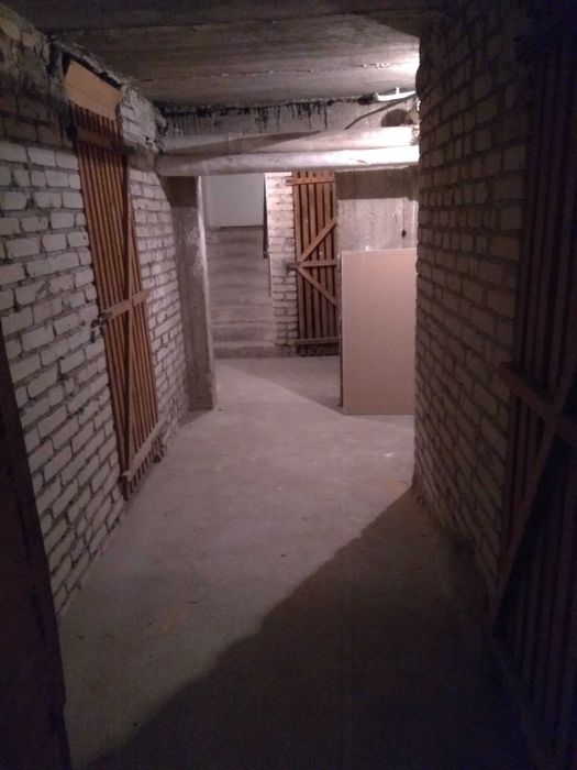 PIWNICA - wynajmę dużą piwnicę w bloku - okolice Mickiewicza
