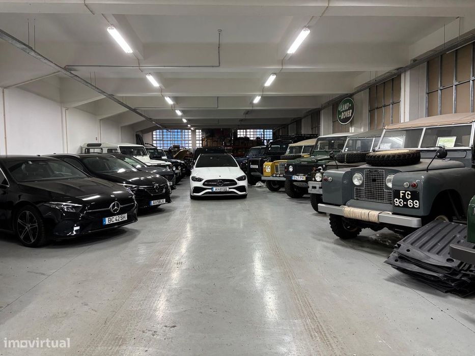 Armazéns Industriais/Logísticos em Zona Comercial Estratégica