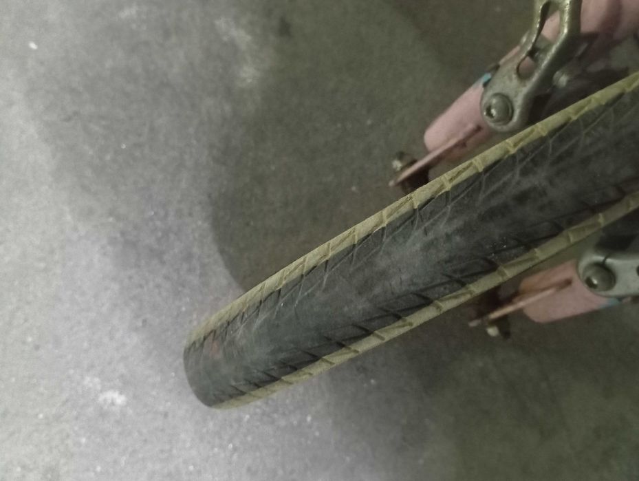 Bicicleta com rodinhas criança