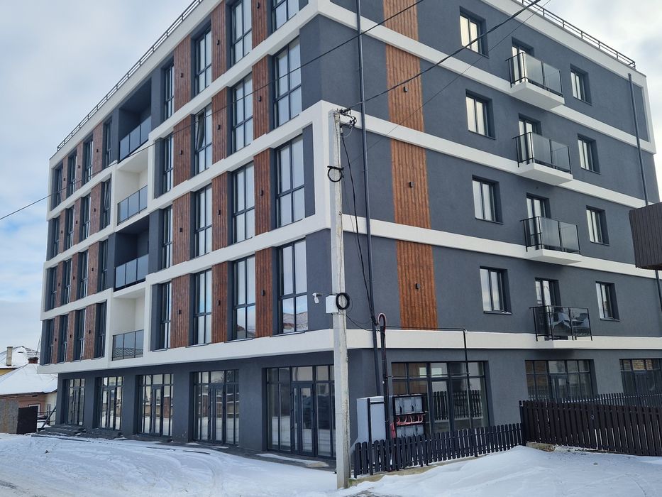 Продаж торгово-офісних приміщень в новобудові в м.Снятин