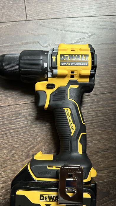 Nowa wiertarka dewalt dcd799m1t