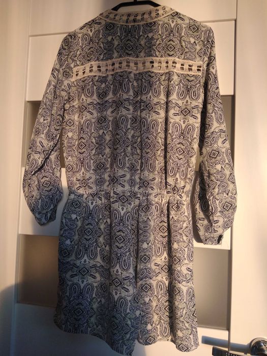 kombinezon z krótkimi spodenkami