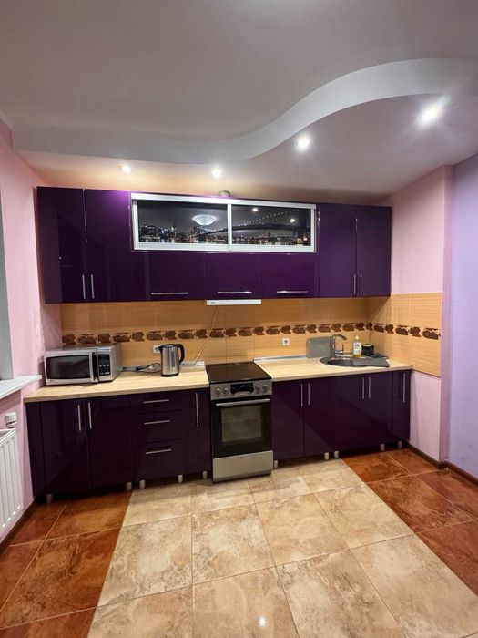 Оренда 2 кімнатної квартири на Стрілецькій ( р-н Набережного Кварталу)