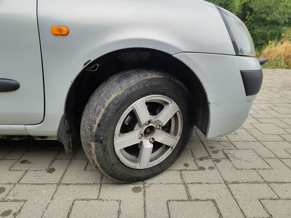 Renault Clio Symbol 2004