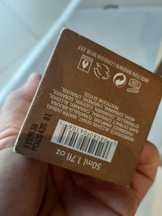 Molton Brown oud Accor & gold