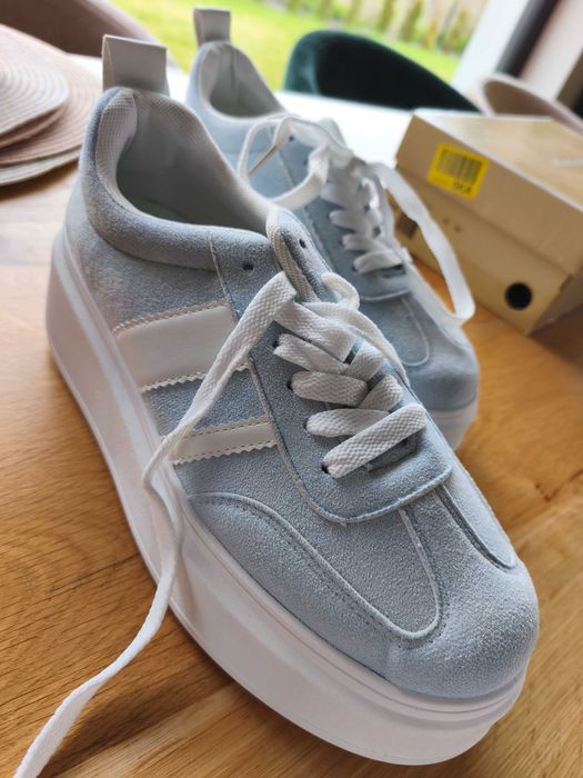 Buty Adidasy błękitne wysokie 39