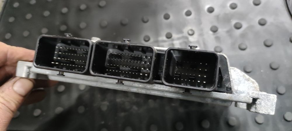 Sterownik silnika PCM ECU komputer Ford Focus mk3 C-max mk2 1.6 benzyn