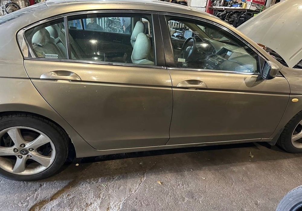 Разборка HONDA Accord CP CL Civic 4D 05-11 коробка дверь крышка диск