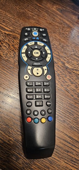 pilot uniwersalny NC+, TV