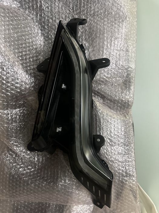 Optica esquerda Renault Megane E-tech original