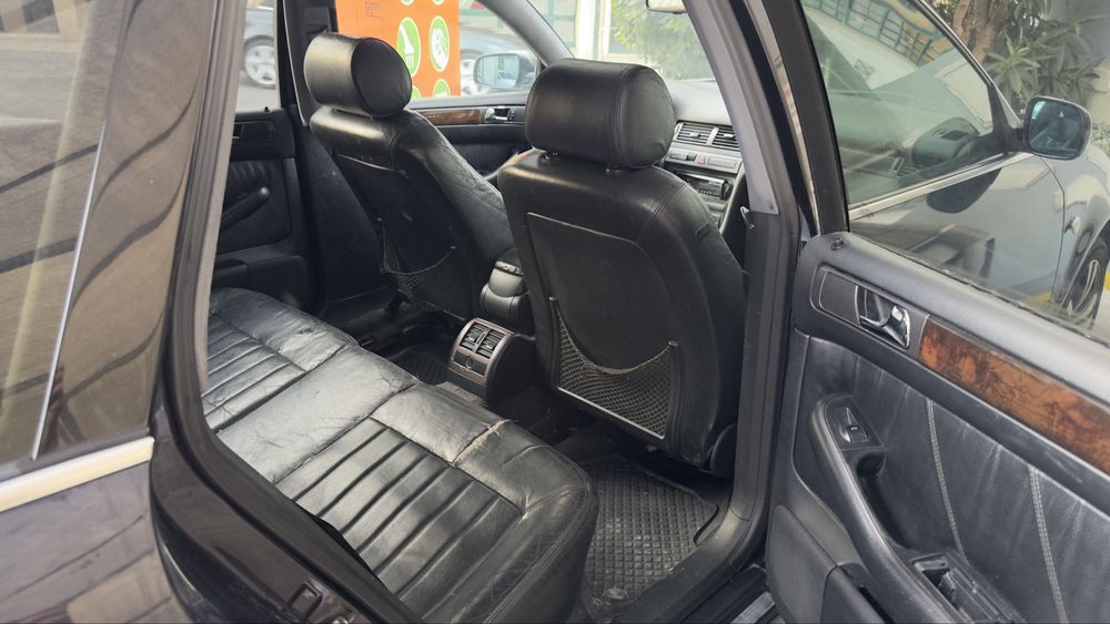 Vendo esse Audi a6 2.5 TDI completo