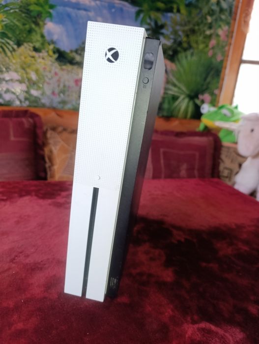 Xbox one S 1000gb