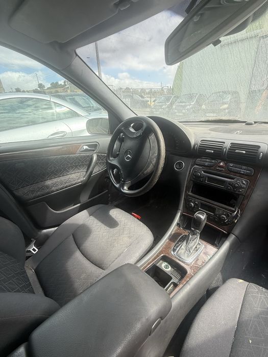 Mercedes-Benz C220 CDI Station (W203) Para Peças