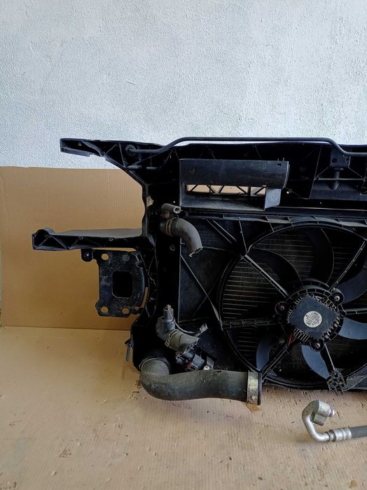 Seat Altea 1.9 TDI BXE pas przedni wzmocnienie przód przednie belka