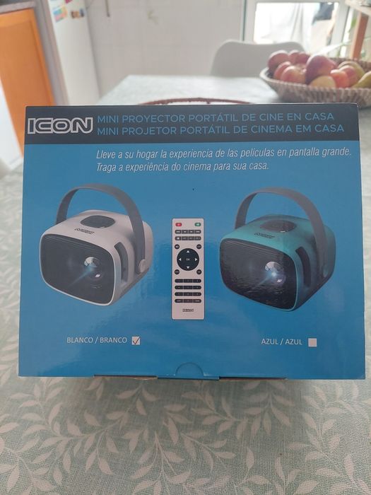 Mini projetor portátil437238328659159041