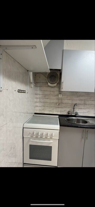 Aluga se quarto com entrada independete