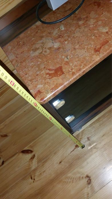 Продсю тумбу під телевізор