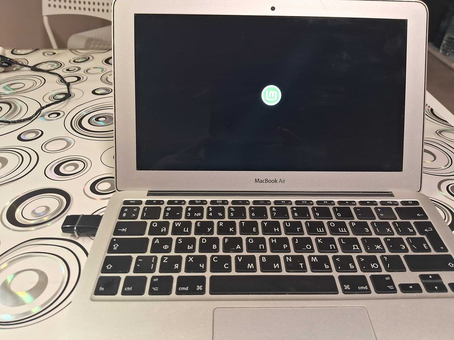 macbook air mid 2012 - купити ноутбуки - Ціна на OLX.ua