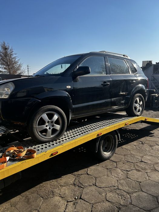 Drzwi klapa tucson czarny i color HE