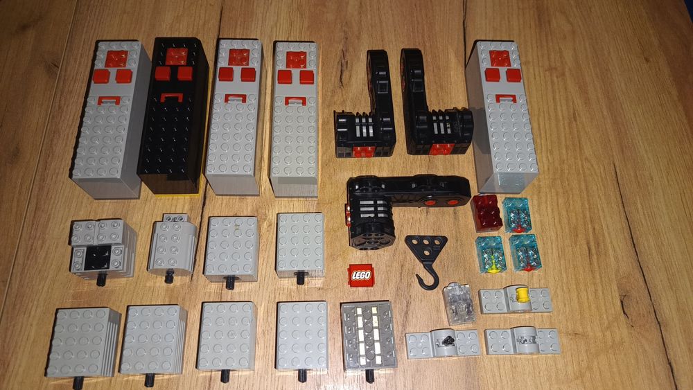 Lego elektryka elektronika technic lata 90-te legoland  silniki  kg