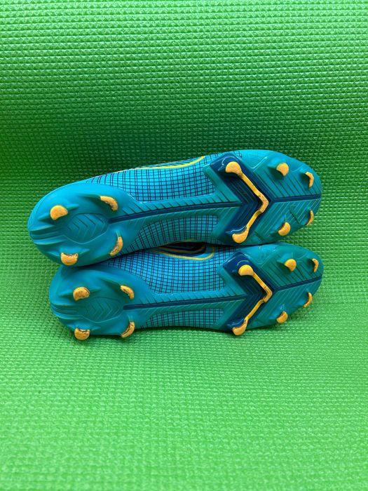 Бутси 42 р. Nike Mercurial Vapor 14 Academy MG