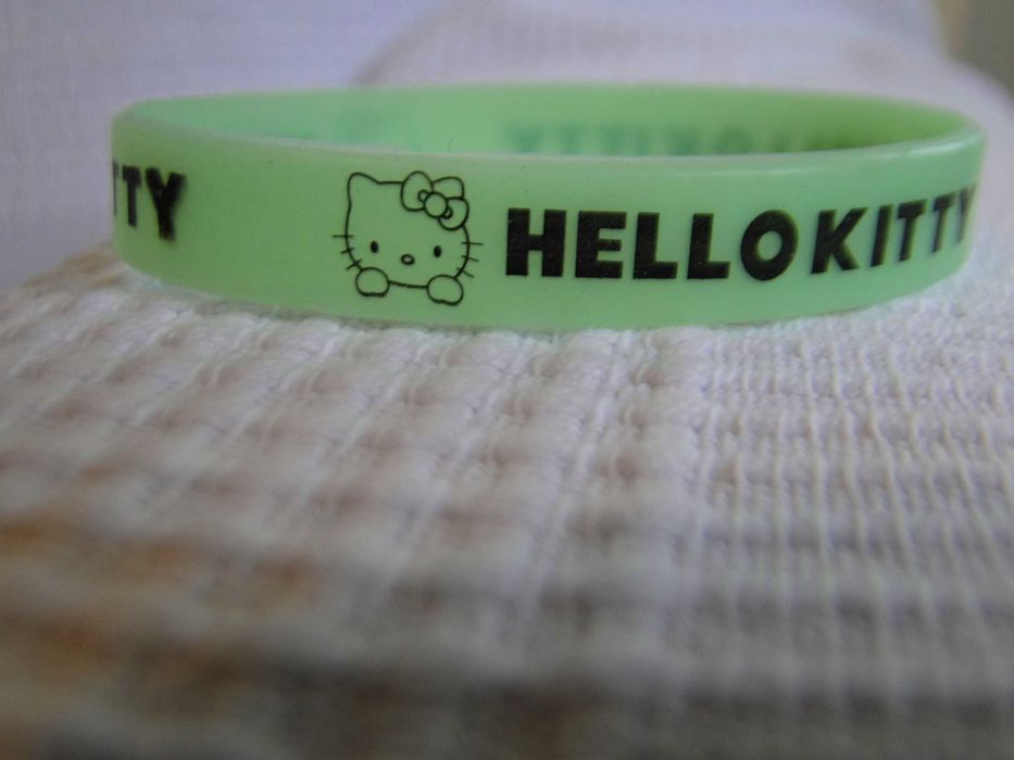 WYPRZEDAŻ Oryginalna Hello Kitty bransoletka silikon Nowa