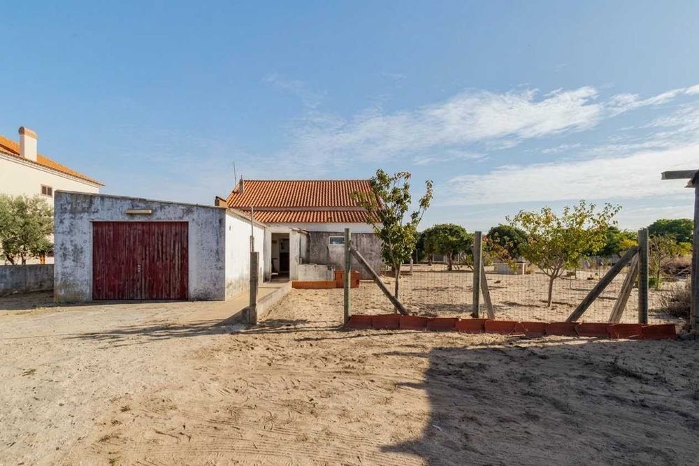 Terreno em Melides com casa