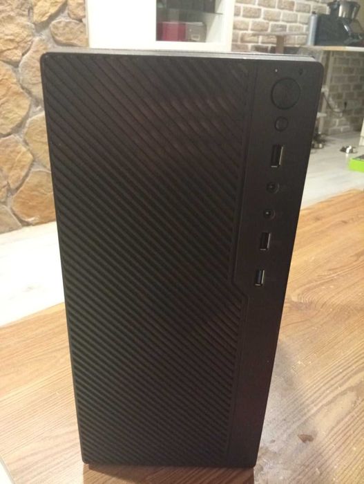 Komputer stacjonarny – używany, w pełni sprawny