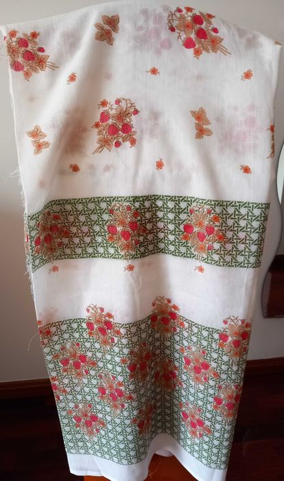 Tecido leve estampado