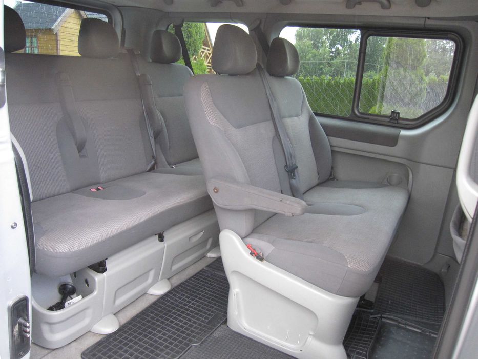 Opel Vivaro 2.0 TOUR 2011