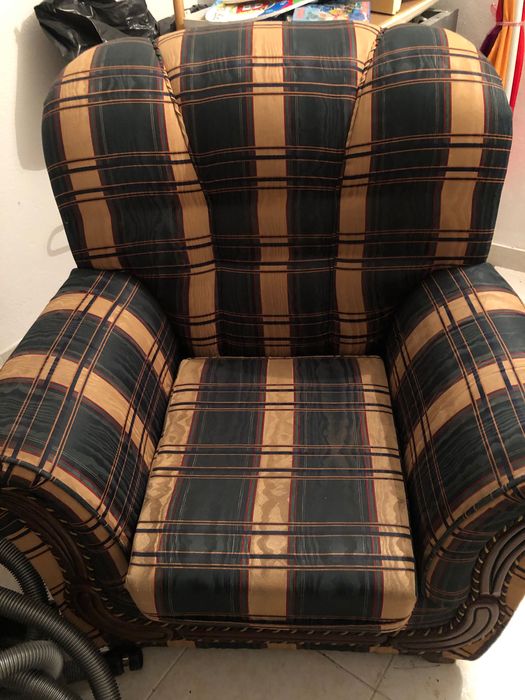 Sofá cama com três lugares