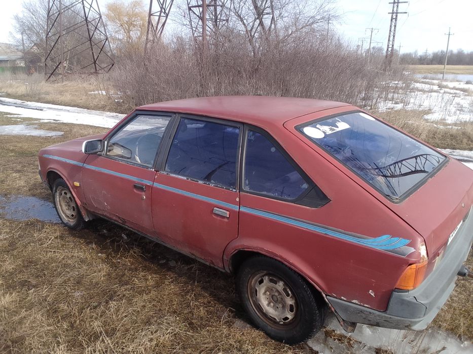 Продам Москвич 2141 из двигателем Ваз 2103