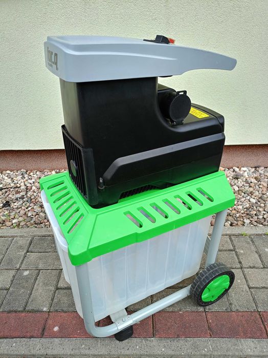 Rozdrabniacz do gałęzi Frezowy 2500 Watt