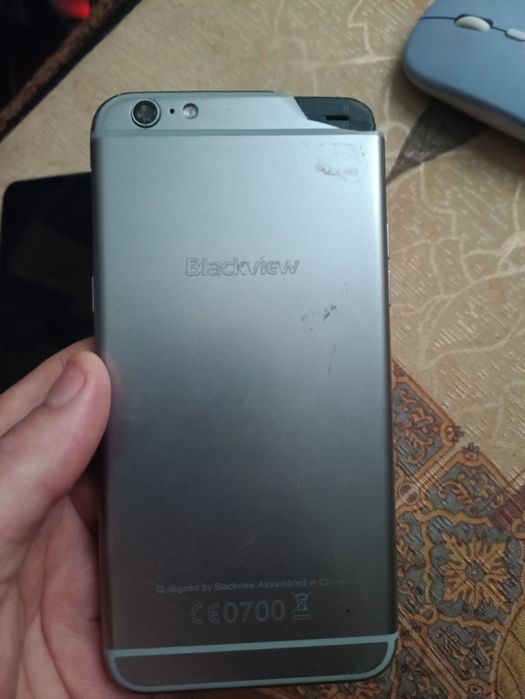 2 телефони на запчастини не включаються Samsung S 10 і Blackview