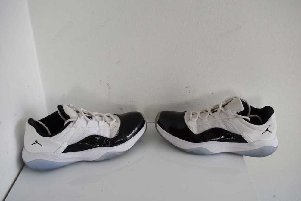 Air Jordan 11 Cmft buty sneakersy białe 43