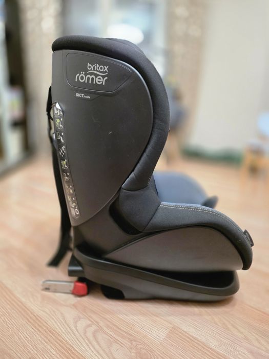 Дитяче крісло BRITAX RÖMER до 4х років