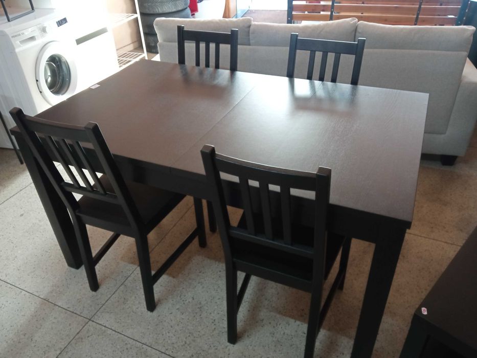 Mesa de sala + 4 cadeiras